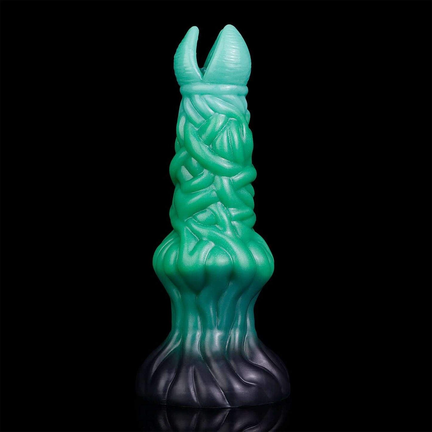 Jorogumo ovipositor in the Verdantclaw colourway -- platinum silicone -- Dragon Dildo®